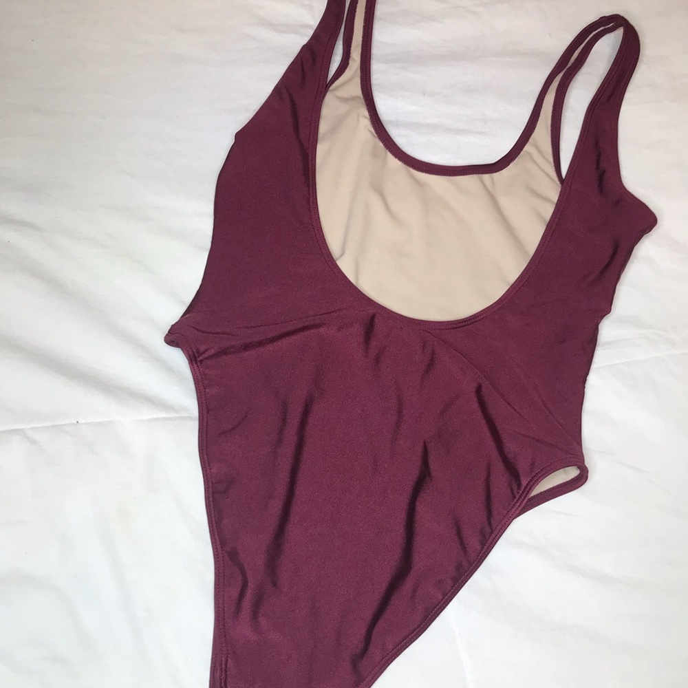 HIGH RISE MAROON ONE PEICE